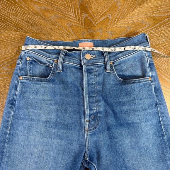Mother High Waisted Hiker Hover Jeans in Across the Finnish Line Size 26 - Picture 11 of 14